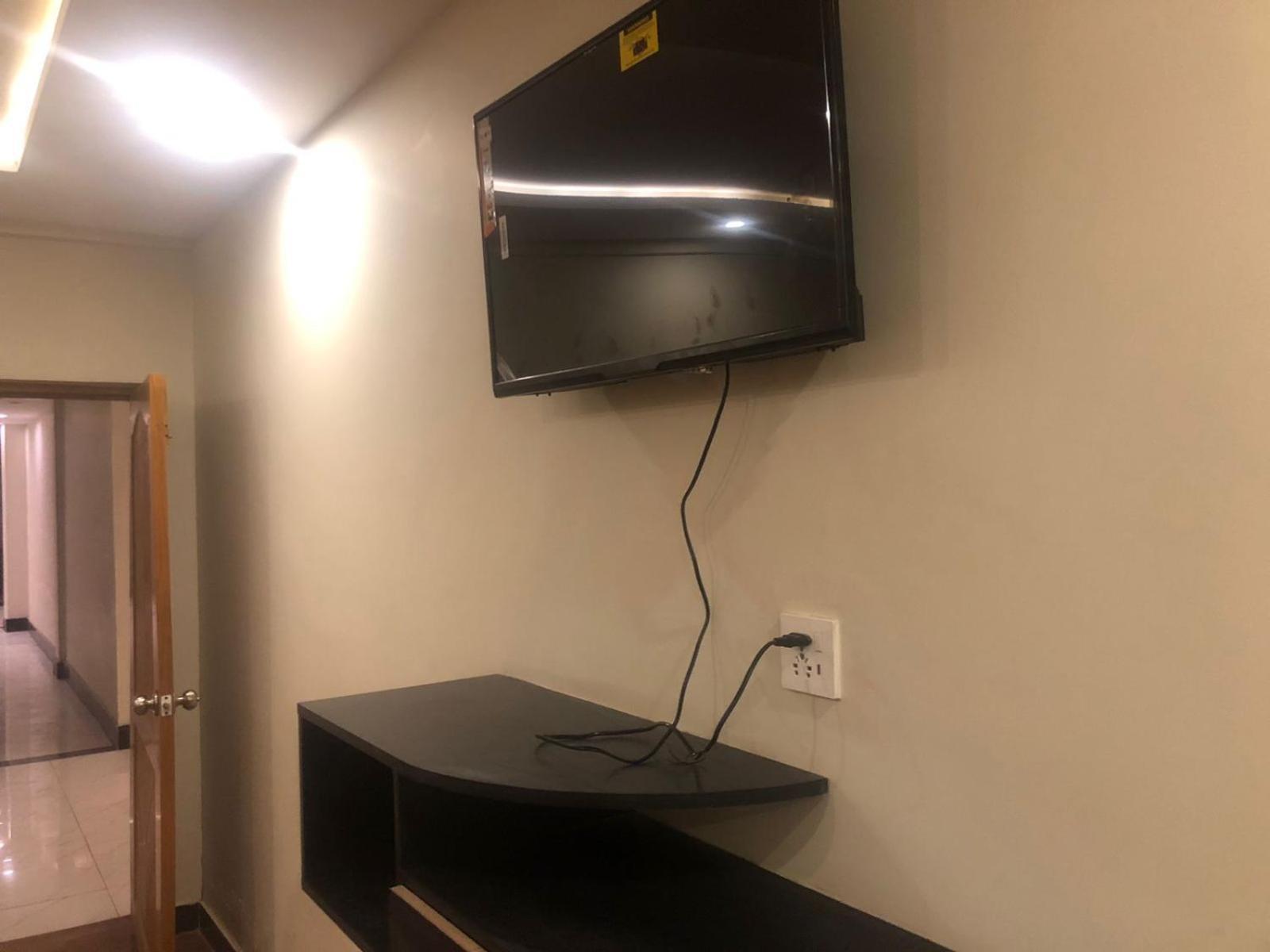 Al Buraq Hotel Islamabad Eksteriør billede